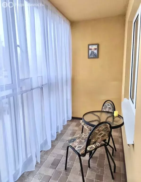 Квартира-студия: Волгоград, проспект Маршала Жукова, 104 (30.6 м) - Фото 2