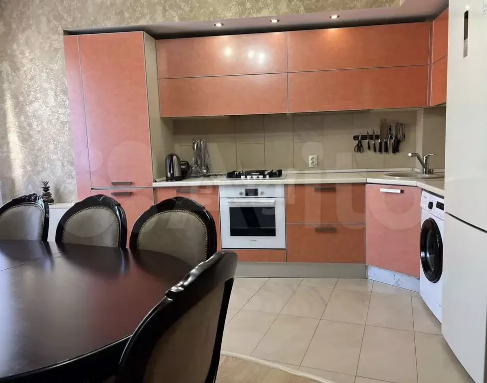 2-к. квартира, 69 м, 6/9 эт. - Фото 0