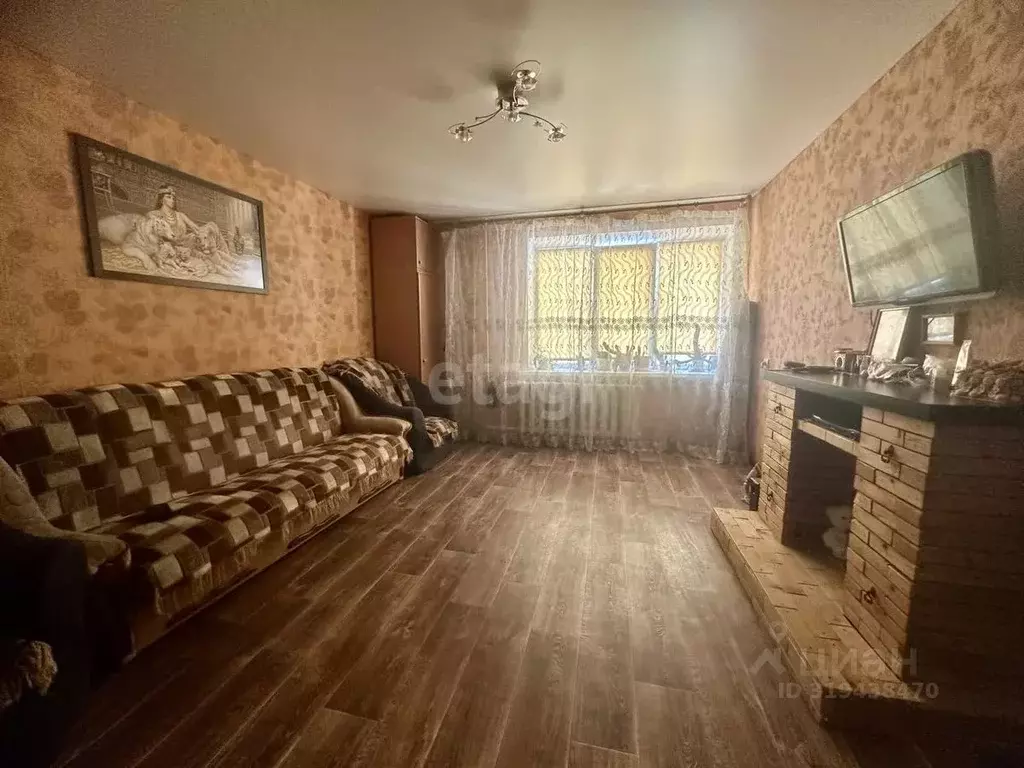 3-к кв. Саратовская область, Балашов ул. Строителей, 7 (61.4 м) - Фото 0