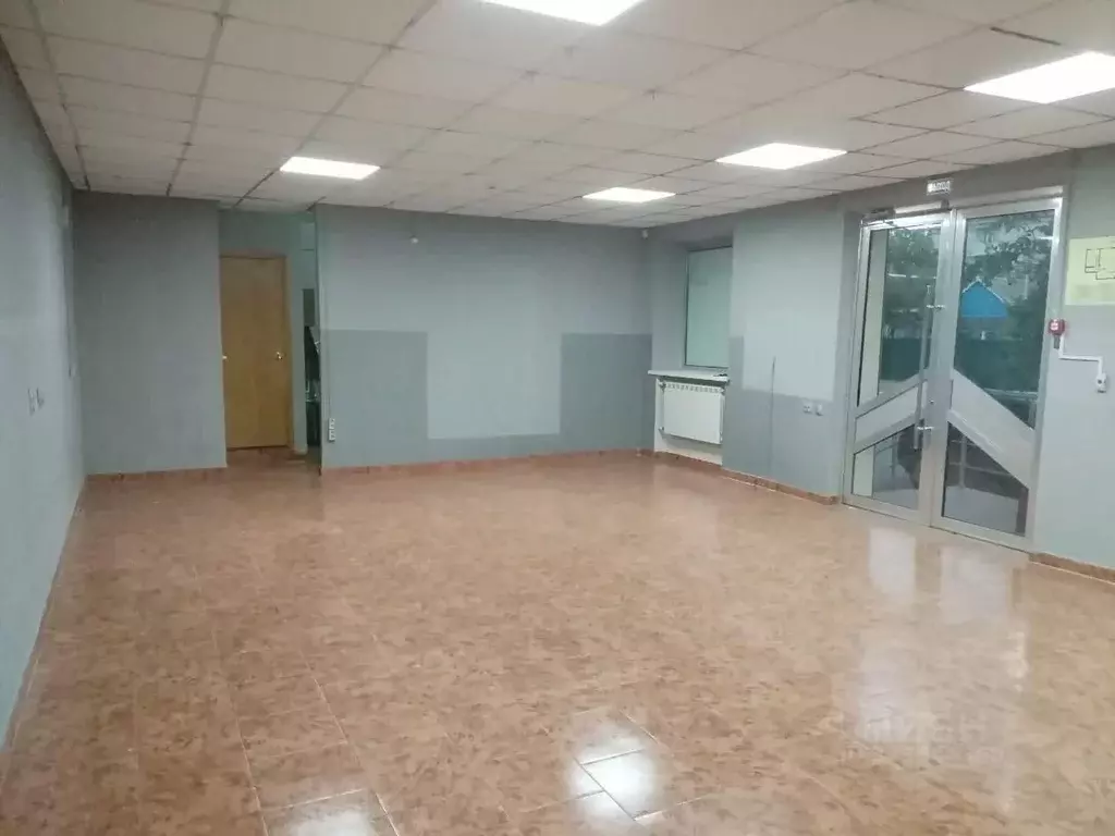 Помещение свободного назначения в Ростовская область, Азов Азовский ... - Фото 1