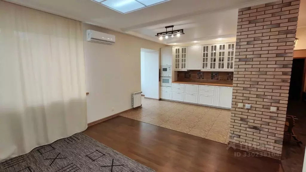 3-к кв. Омская область, Омск ул. Красный Путь, 103к4 (106.5 м) - Фото 2