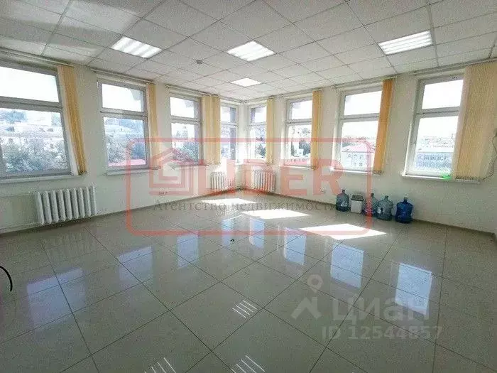 Офис в Севастополь ул. Очаковцев, 19 (61 м) - Фото 0