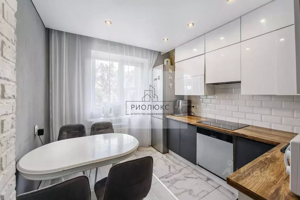 3-к кв. Челябинская область, Челябинск просп. Победы, 147 (66.8 м) - Фото 1