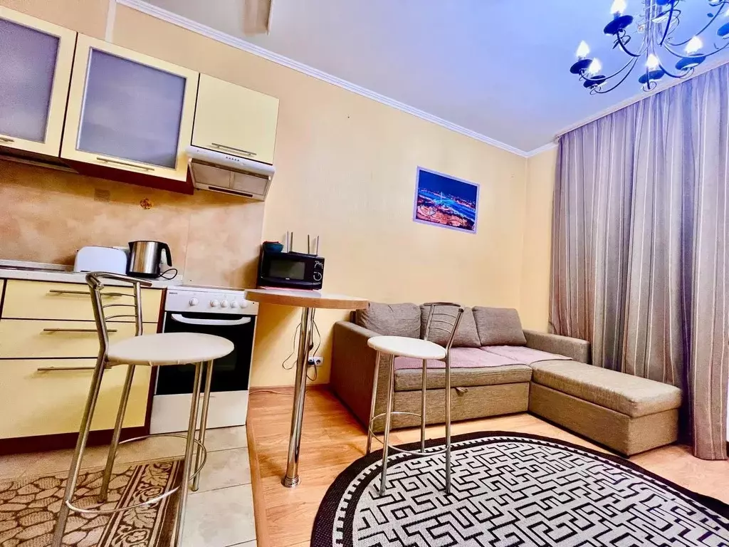 1-к кв. Тюменская область, Тюмень ул. 50 лет ВЛКСМ, 13к2 (35.0 м) - Фото 1