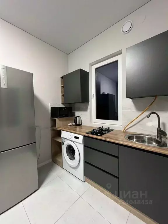 2-к кв. Крым, Симферополь ул. Темиз, 43 (60.0 м) - Фото 2