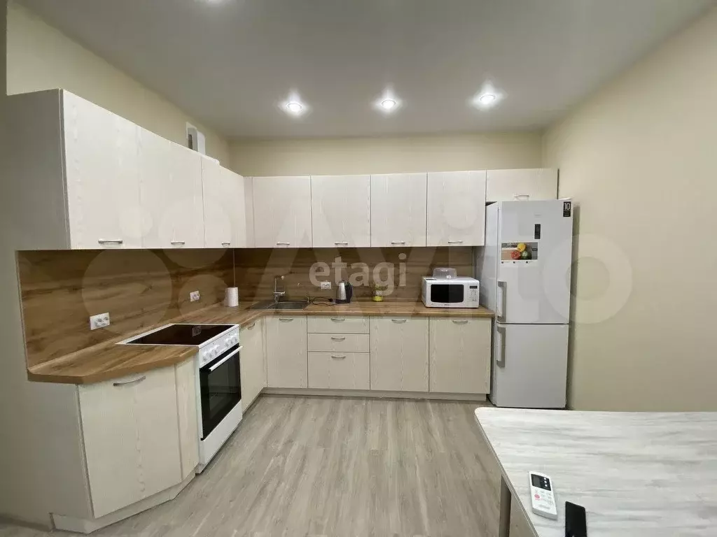 2-к. квартира, 55 м, 3/16 эт. - Фото 1