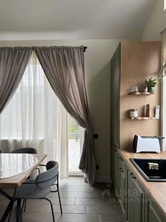 Дом в Новгородская область, Великий Новгород 150-й кв-л,  (100 м) - Фото 1