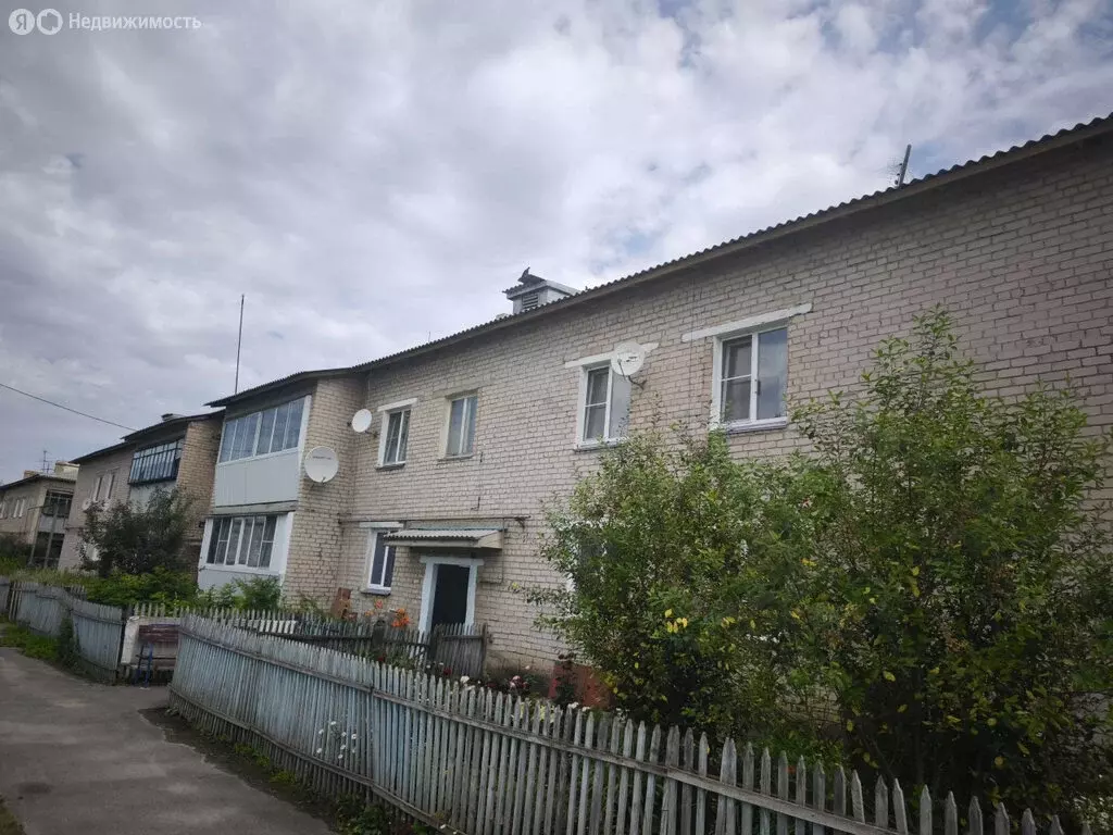 3-комнатная квартира: село Кундравы, Комсомольская улица, 102 (58.7 м) - Фото 1