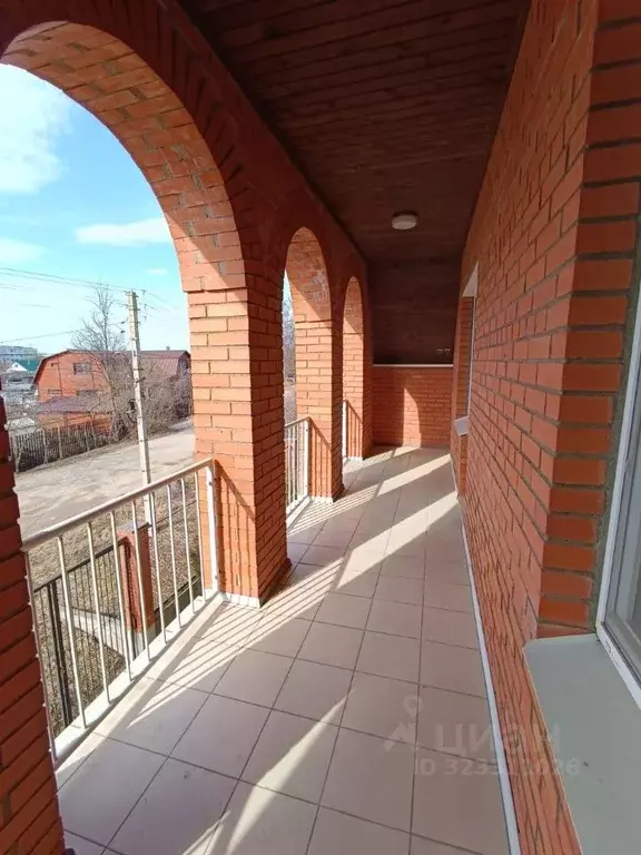 Дом в Смоленская область, Вязьма ул. Нахимова, 2 (223 м) - Фото 1