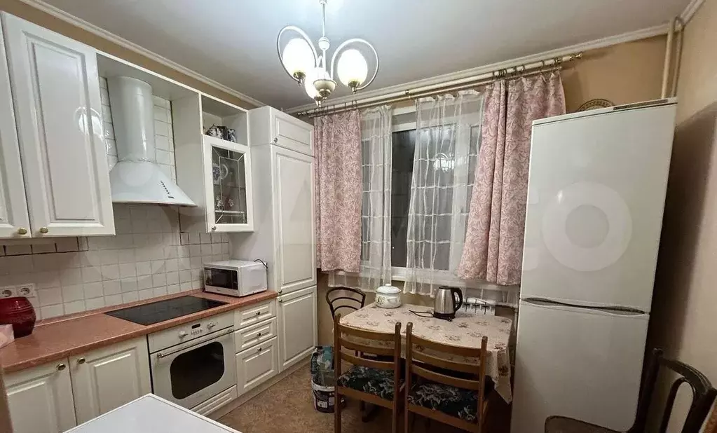 2-к. квартира, 60 м, 8/17 эт. - Фото 1