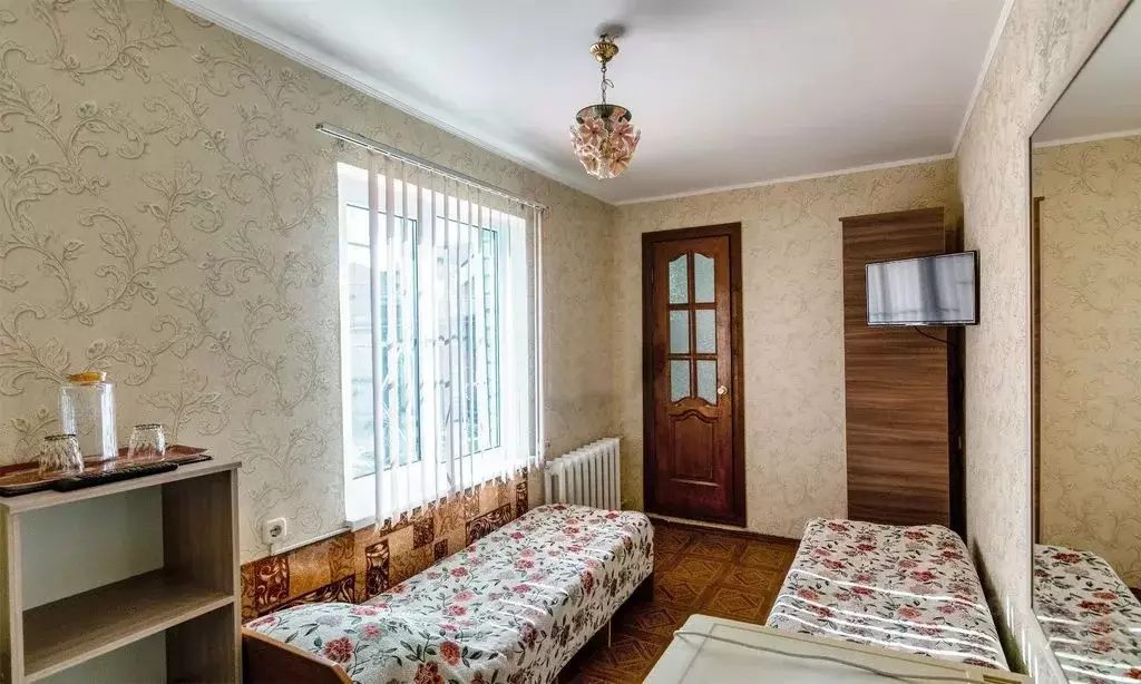 Комната Краснодарский край, Геленджик ул. Котовского, 14 - Фото 1