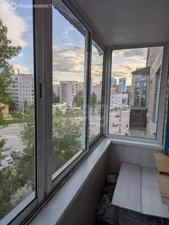 1-комнатная квартира: Новосибирск, улица Кошурникова, 5 (31.8 м) - Фото 0