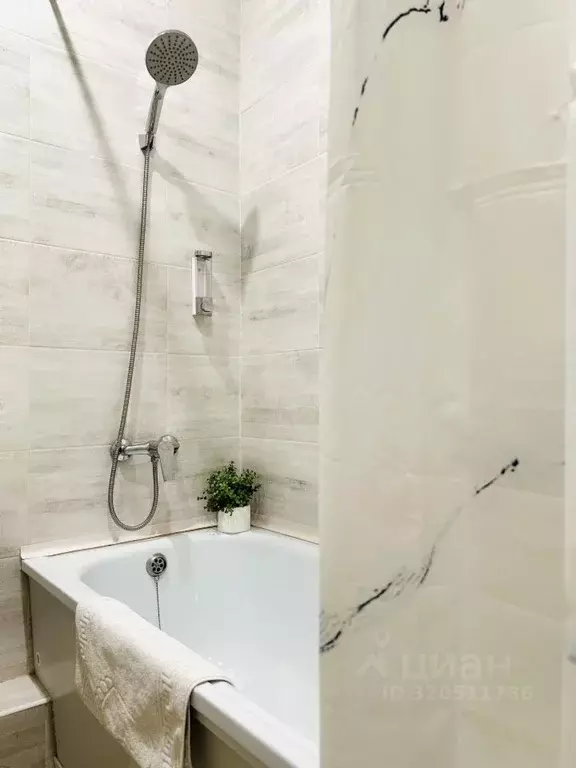 1-к кв. Адыгея, Тахтамукайский район, Старобжегокайское с/пос, Новая ... - Фото 1