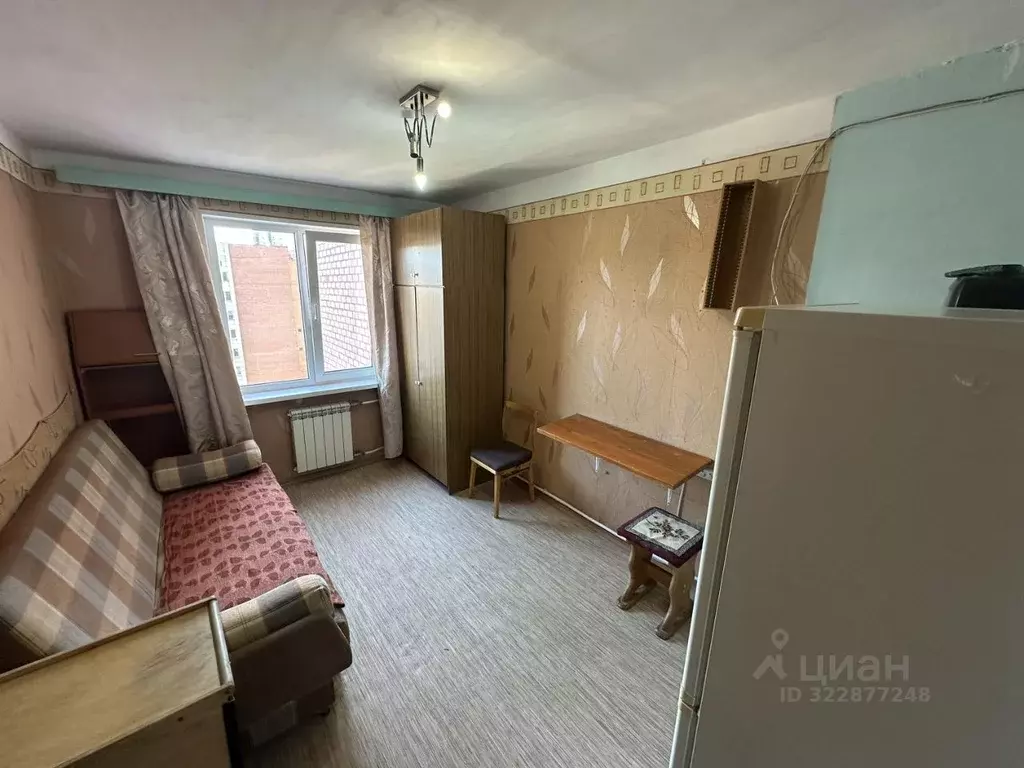 Комната Свердловская область, Екатеринбург ул. Красина, 3 (11.3 м) - Фото 1