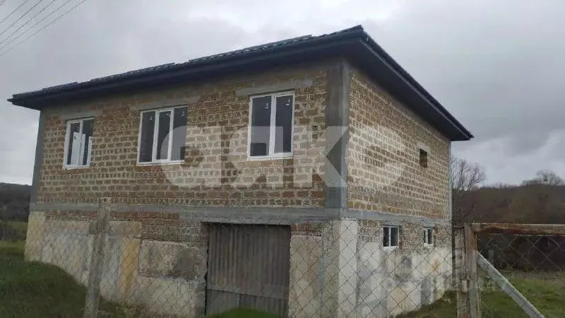 Дом в Крым, Белогорский район, Крымскорозовское с/пос, с. Вишневое  ... - Фото 1