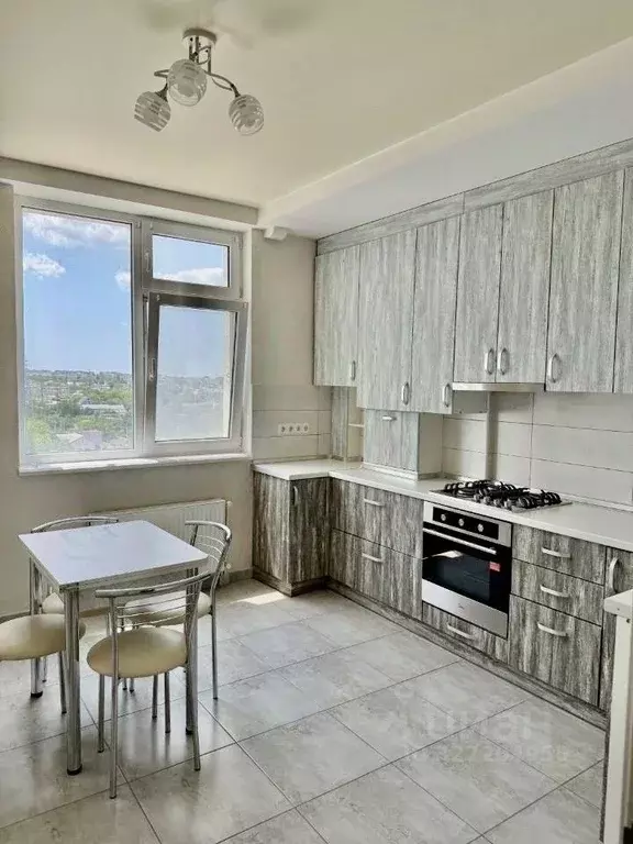 1-к кв. Крым, Симферополь ул. Батурина, 121 (35.0 м) - Фото 1