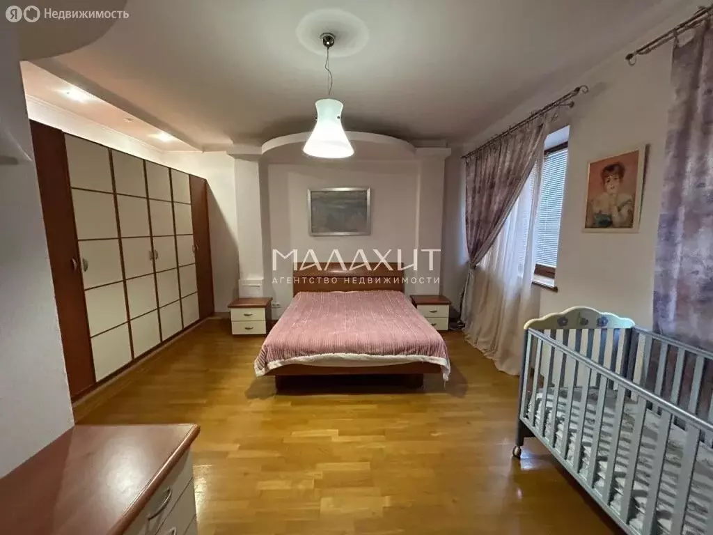 4-комнатная квартира: Самара, улица Степана Разина, 134А (150 м) - Фото 1