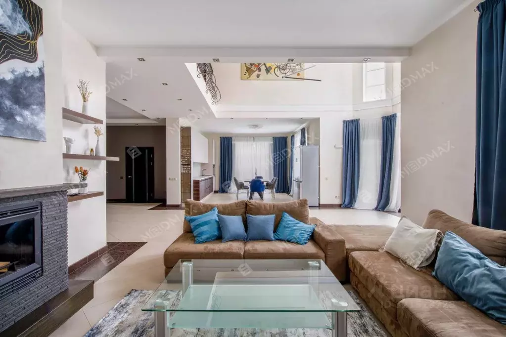 Дом в Ленинградская область, Всеволожский район, Бугровское городское ... - Фото 1