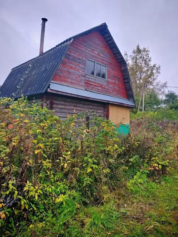 Дом в Ленинградская область, Тихвинское городское поселение, д. Старый ... - Фото 1