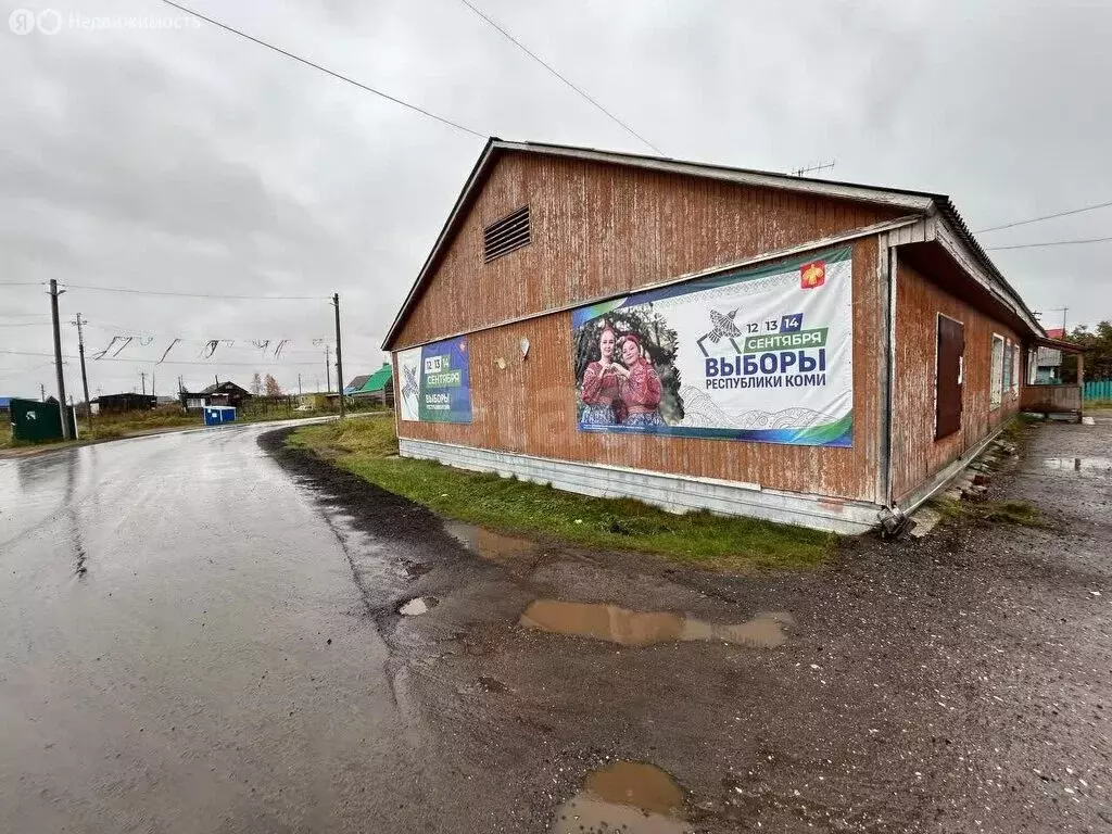 Торговая площадь (300.7 м) - Фото 1