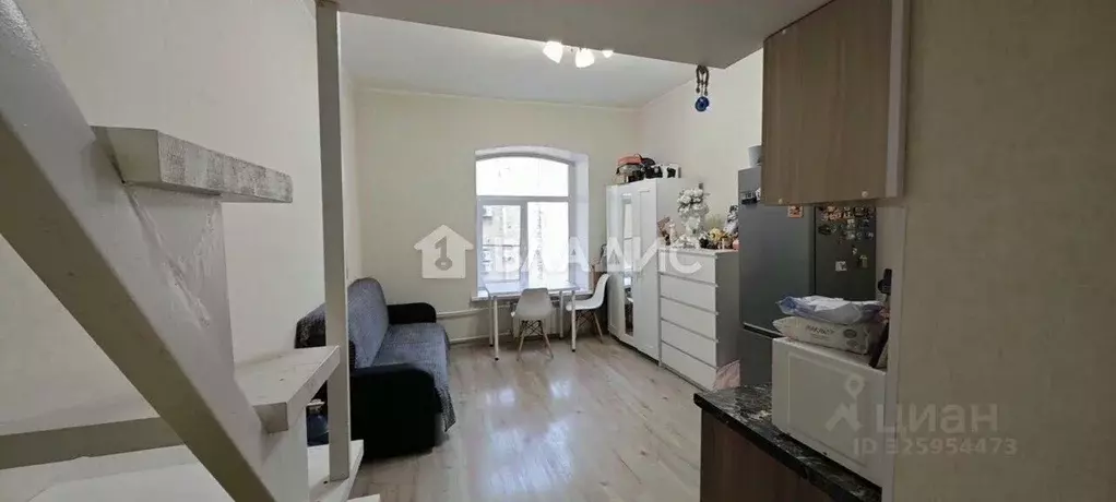 Комната Санкт-Петербург наб. Реки Фонтанки, 110Б (22.4 м) - Фото 1