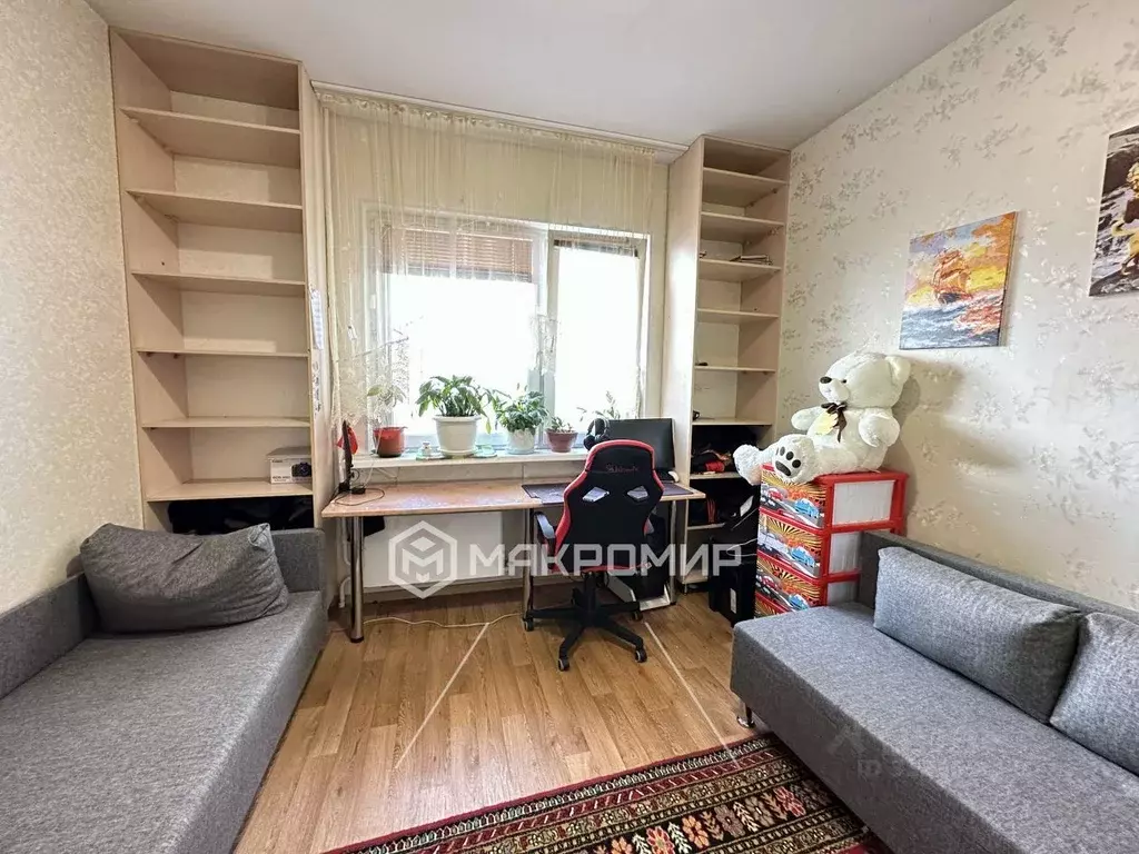 2-к кв. Ханты-Мансийский АО, Сургут ул. Крылова, 26 (68.0 м) - Фото 1