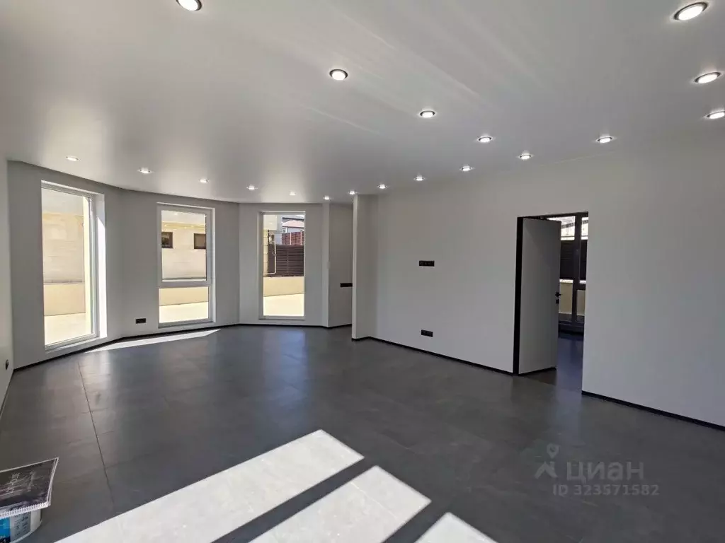 Дом в Краснодарский край, Сочи городской округ, с. Орел-Изумруд ул. ... - Фото 1