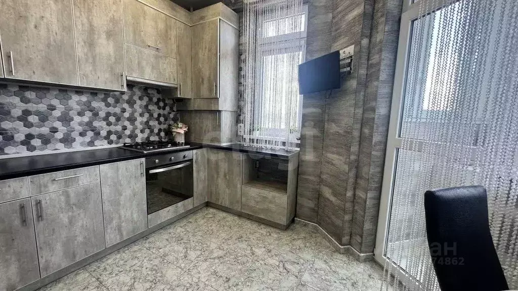 1-к кв. Крым, Симферополь ул. Батурина (37.4 м) - Фото 1