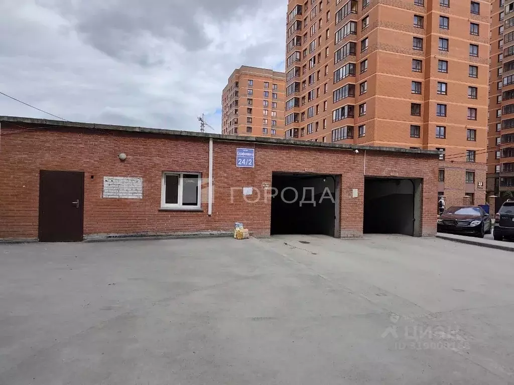Гараж в Новосибирская область, Новосибирск ул. Серафимовича, 24/1 (13 ... - Фото 0