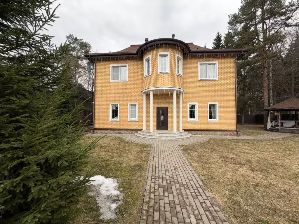 Дом в Санкт-Петербург пос. Репино,  (400 м) - Фото 2