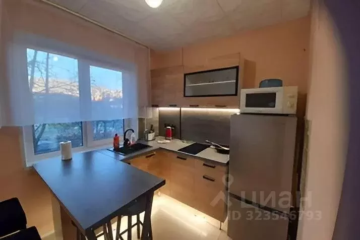 2-к кв. Мурманская область, Мурманск ул. Капитана Буркова, 41 (45.0 м) - Фото 1