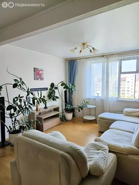 3-комнатная квартира: Москва, улица Адмирала Лазарева, 40к1 (73.7 м) - Фото 1