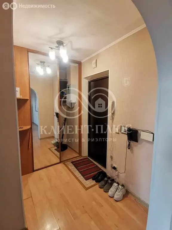 3-комнатная квартира: Южно-Сахалинск, проспект Мира, 47 (64.3 м) - Фото 1