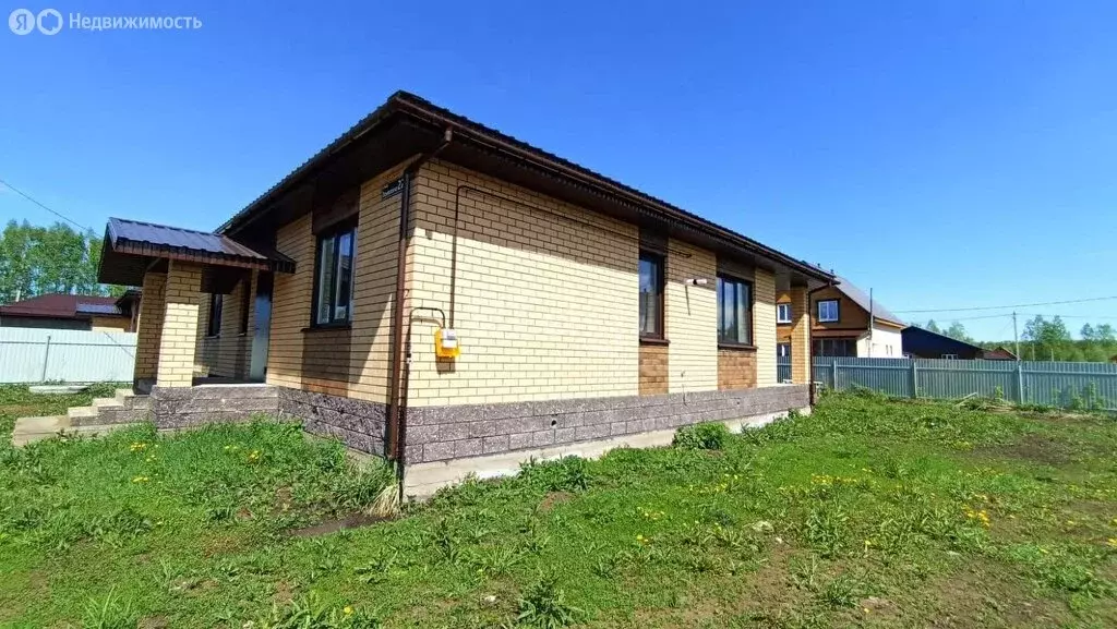 Дом в Республика Башкортостан, Иглинский сельсовет, село Иглино (120 ... - Фото 1