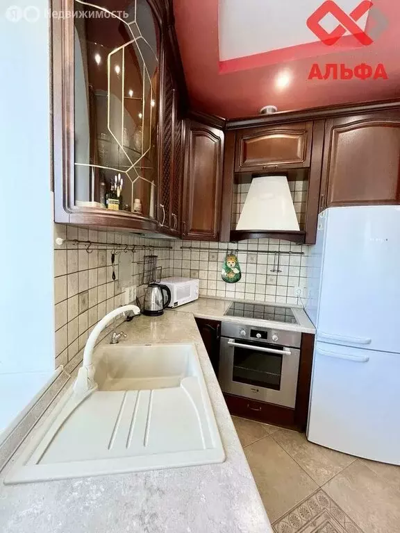 3-комнатная квартира: Киров, улица Герцена, 26 (75 м) - Фото 1