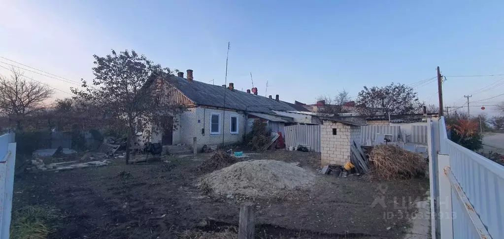 Дом в Краснодарский край, Гулькевичское городское поселение, с. ... - Фото 0