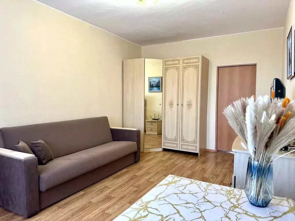 1-к кв. Тюменская область, Тобольск 7А мкр, 27 (40.0 м) - Фото 1