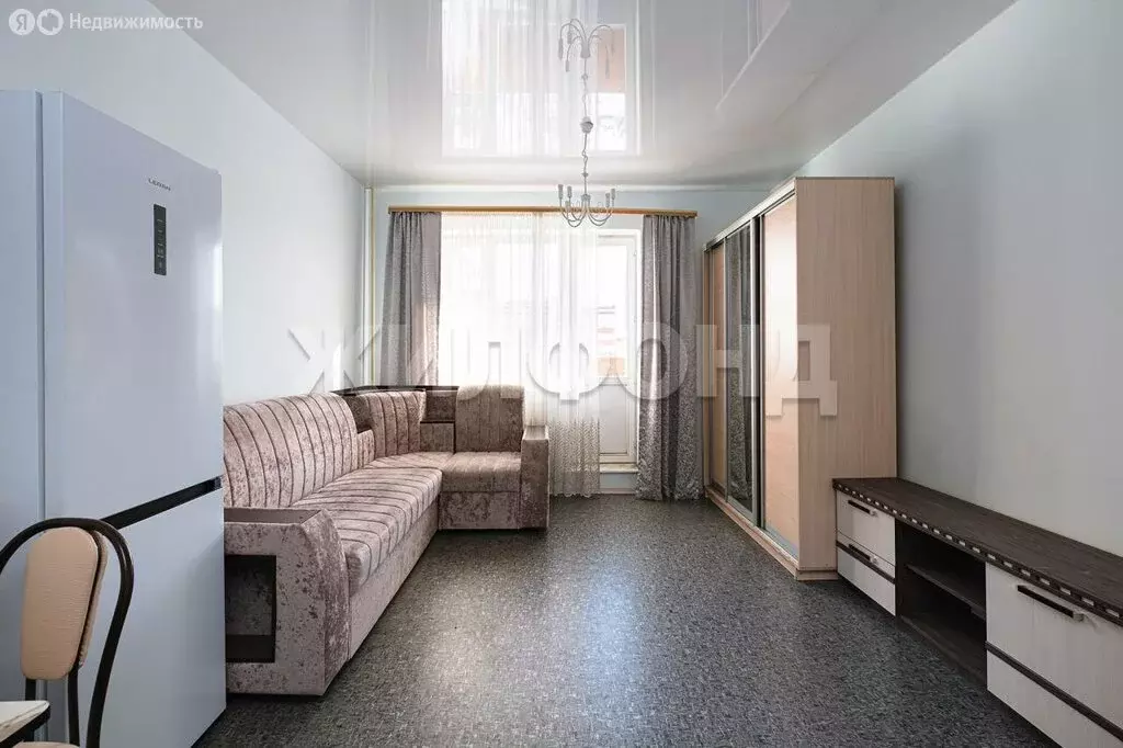 Квартира-студия: Новосибирск, улица Виктора Уса, 4 (31.3 м) - Фото 2