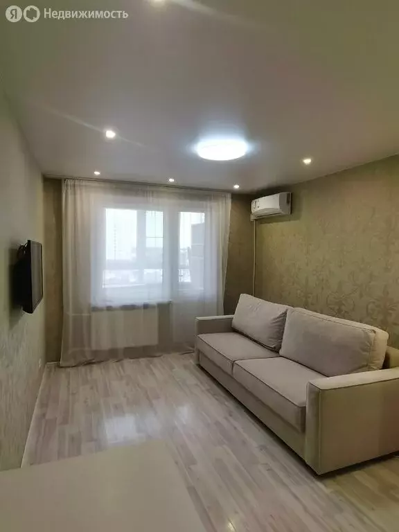 Квартира-студия: Киров, Первомайский район, Заводская улица, 6к2 (28 ... - Фото 2