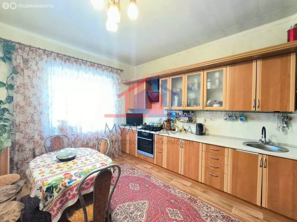 Дом в Губкин, 1-я Заречная улица (209.8 м) - Фото 1