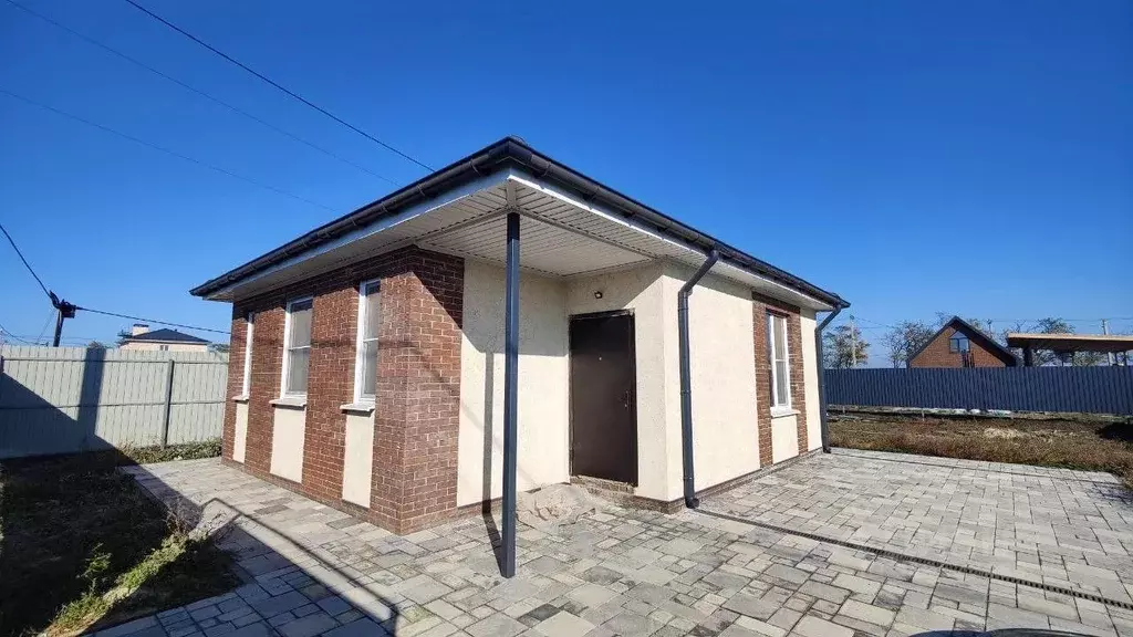 Дом в Краснодарский край, Ейское городское поселение, пос. Морской ул. ... - Фото 0