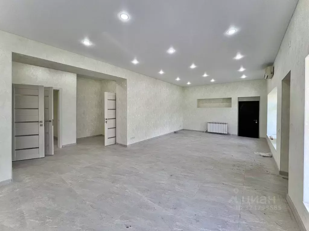 Помещение свободного назначения в Татарстан, Казань ул. Адоратского, ... - Фото 2