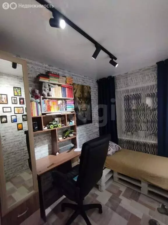 3-комнатная квартира: Смоленское, улица ПМК, 2 (55.4 м) - Фото 0
