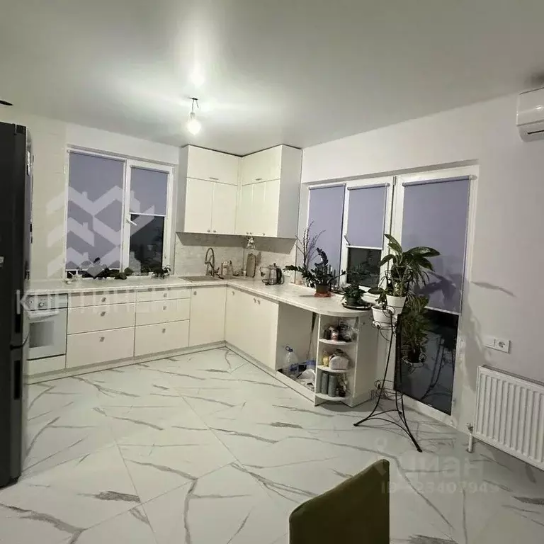 Дом в Крым, Сакский район, с. Уютное ул. Евпаторийская, 61 (81 м) - Фото 1