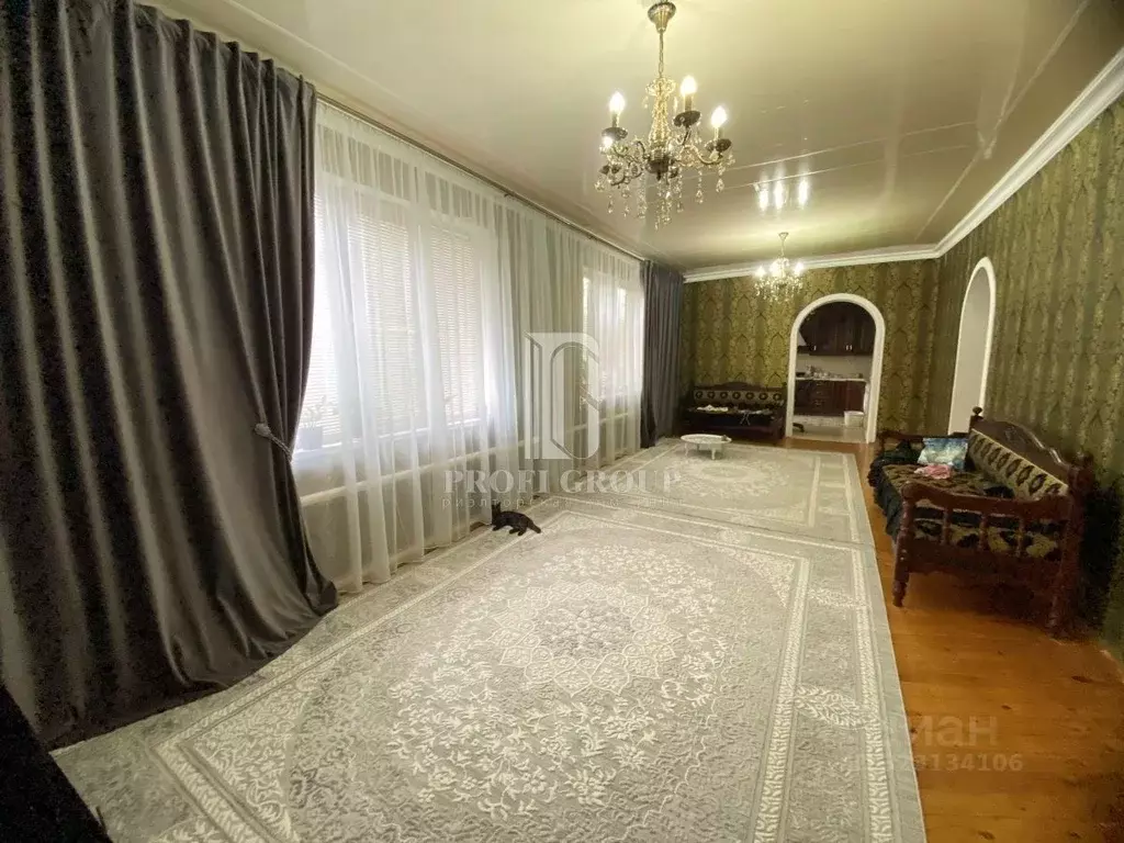 Дом в Дагестан, Каспийск ул. Буйнакского, 2Б (160 м) - Фото 1