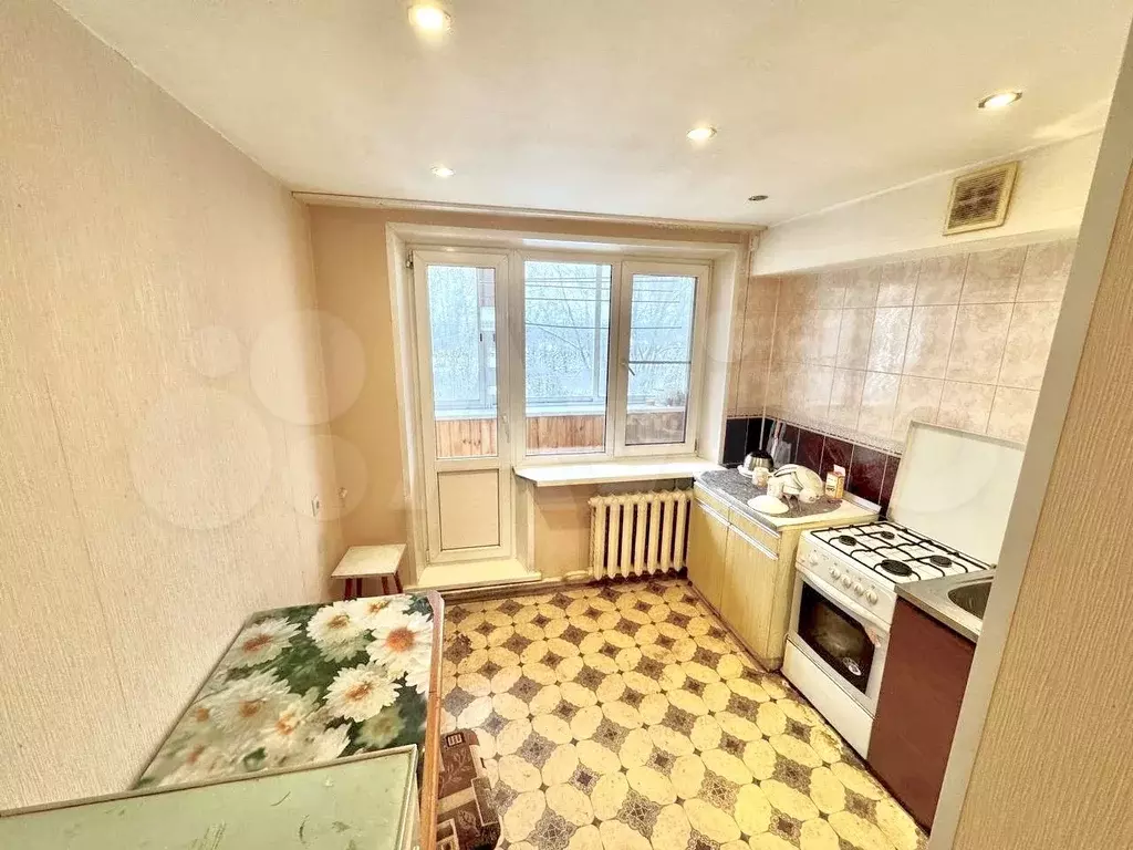 1-к. квартира, 31 м, 4/4 эт. - Фото 0