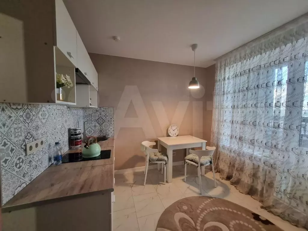 1-к. квартира, 40 м, 7/10 эт. - Фото 1