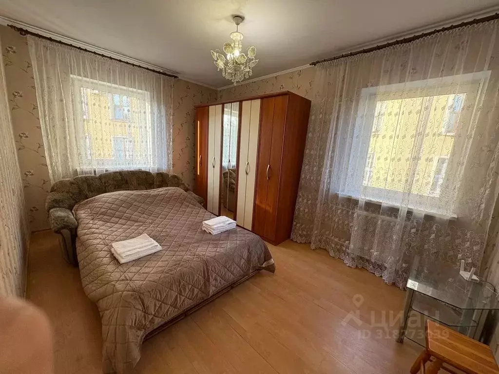 2-к кв. Калининградская область, Калининград ул. Кирова, 4 (53.0 м) - Фото 0