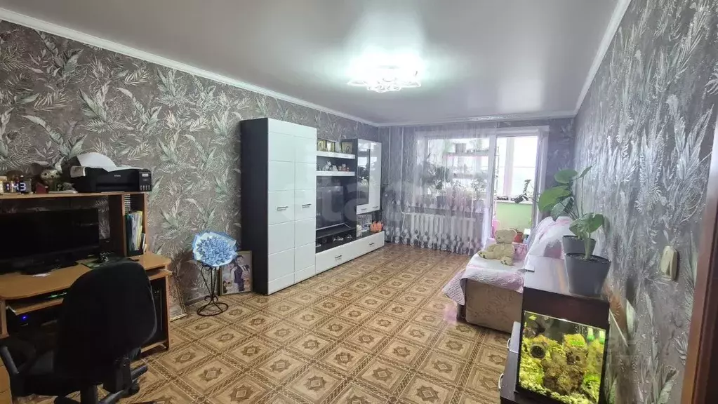 3-к кв. Белгородская область, Старый Оскол ул. 8 Марта, 40/1 (72.8 м) - Фото 0