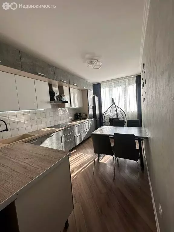 2-комнатная квартира: Краснодар, улица Цезаря Куникова, 18лит1 (49 м) - Фото 1